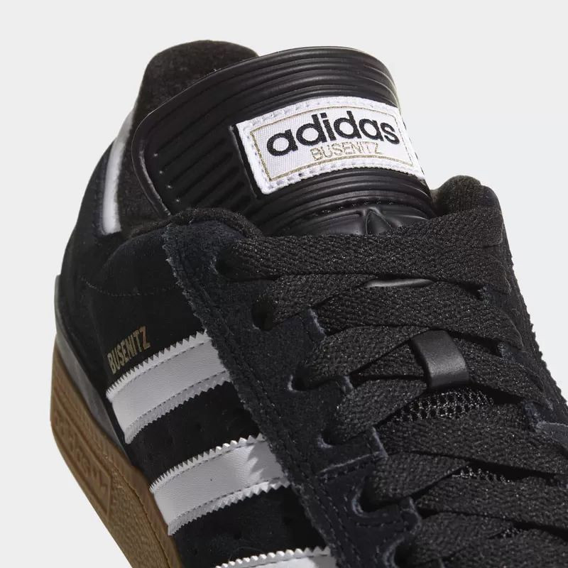 Zapatillas Adidas: Busenitz (Black White Gum)