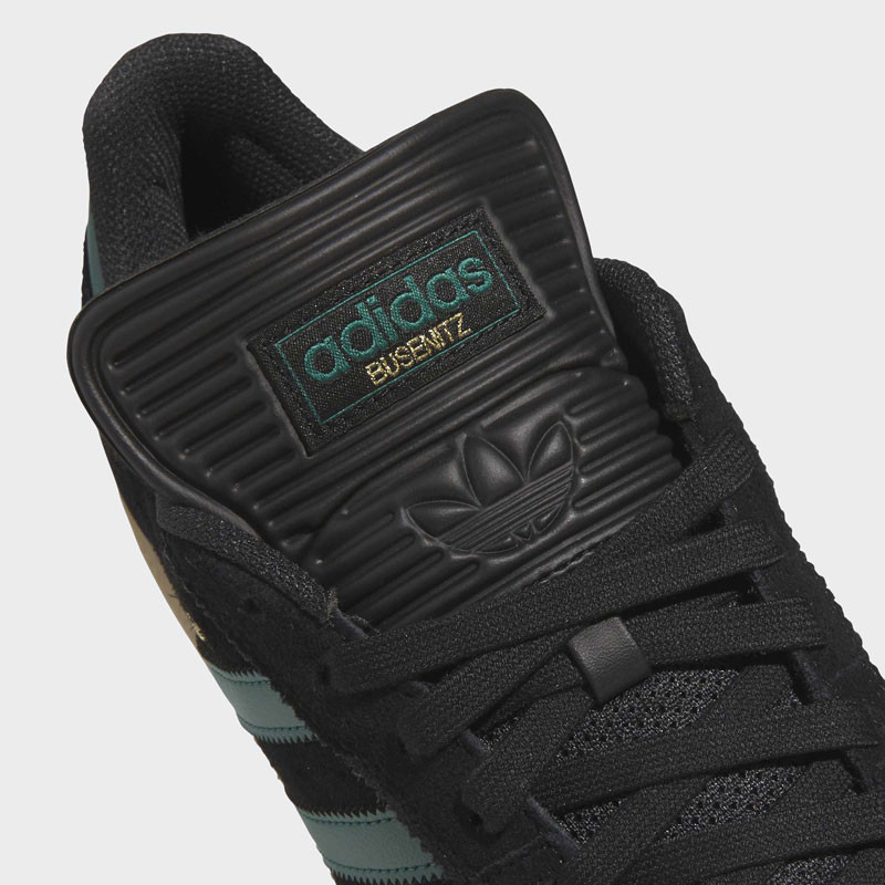 Zapatillas Adidas: Busenitz (C Black Green Gumn)