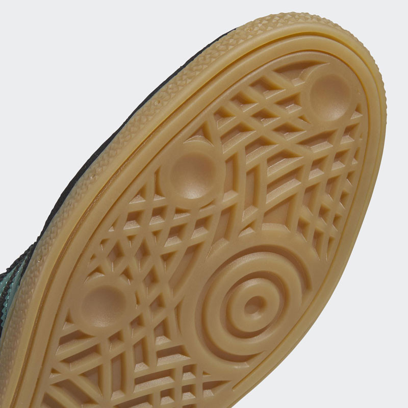 Zapatillas Adidas: Busenitz (C Black Green Gumn)