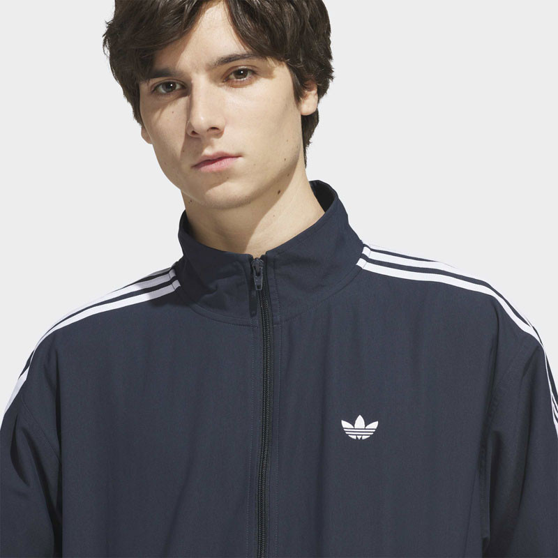 Chaqueta Adidas: Superfire Tk Jk (A Ink White)