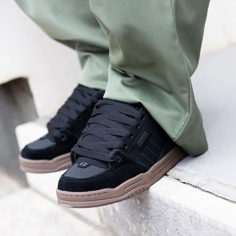 Zapatillas Globe: Fusion (Black Tobacco Gum)