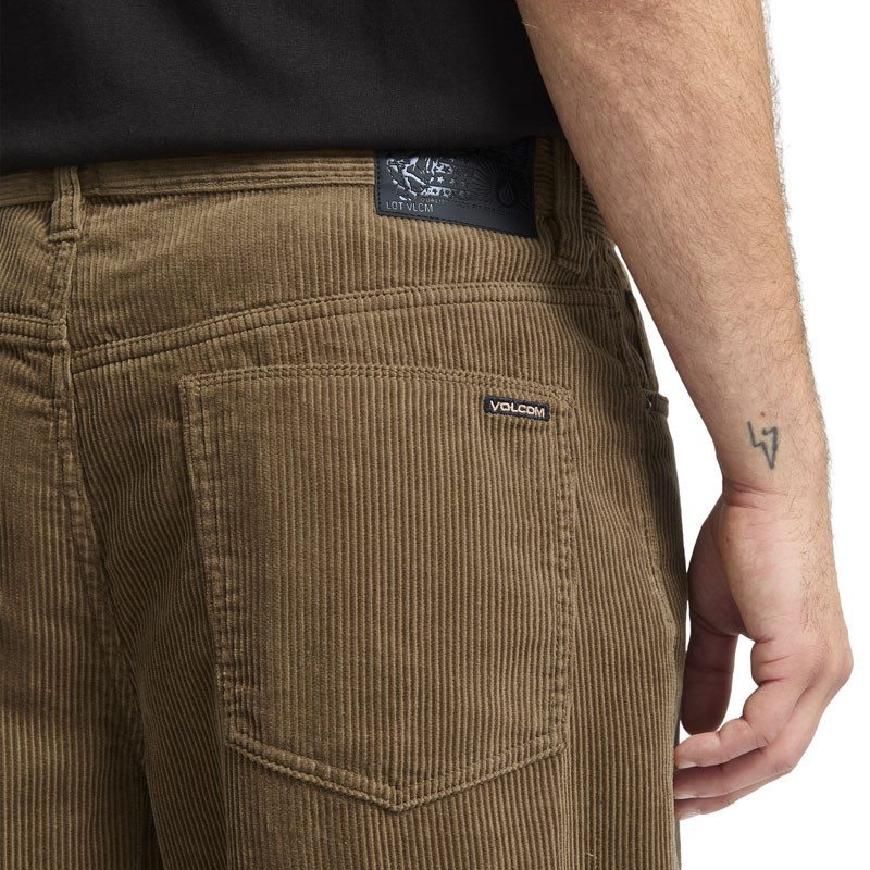 Pantalón Volcom: Billow Tapered Cord Pant (Ermine)