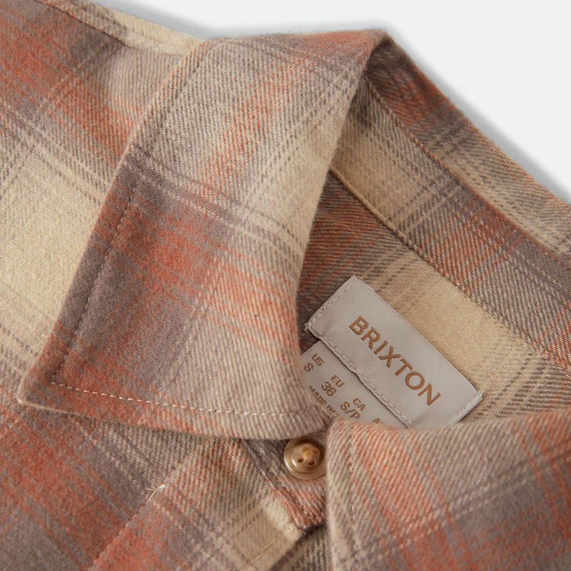 Camisa Brixton: Bowery Crop W LS Oversrt (Sft Tan Wdw Pld)