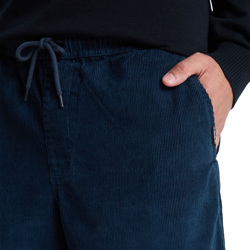 Pantalón Quiksilver: Taxer Regular Cord Pant (Dark Navy)