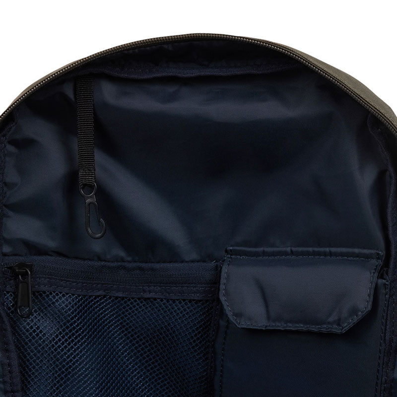 Mochila Quiksilver: Burner 28L (Grape Leaf)