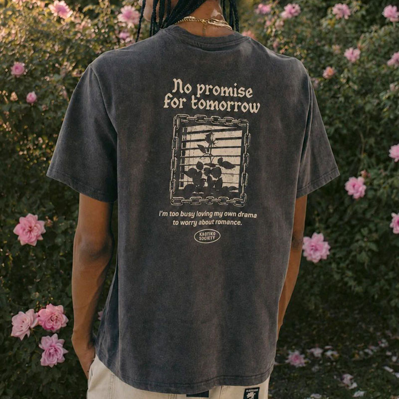 Camiseta Kaotiko: SS Regular No Promise For Tomorrow (Ws Bk)