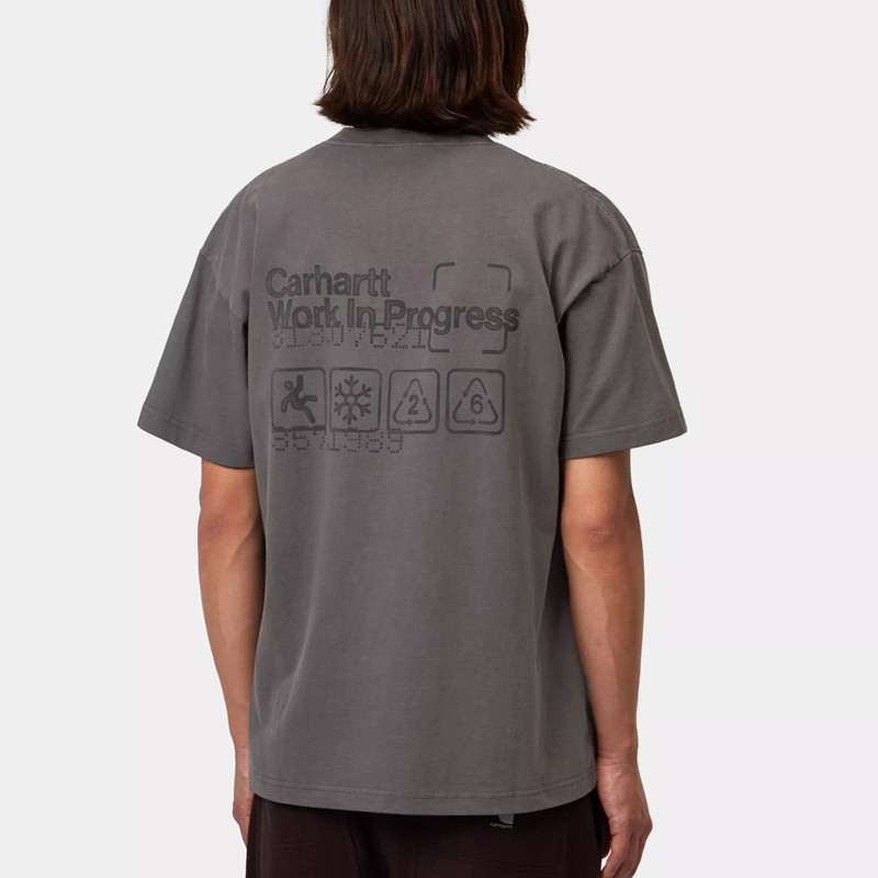 Camiseta Carhartt WIP: SS Boxed T-Shirt (Soot)