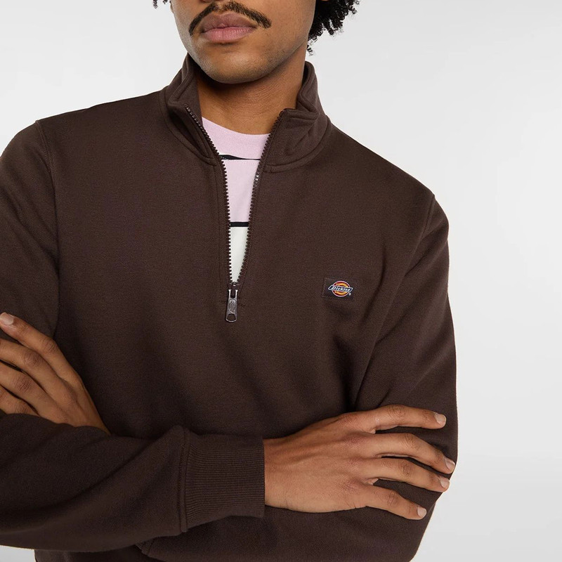 Sudadera Dickies: Oakport Quarter Zip (Chocolate Brown)
