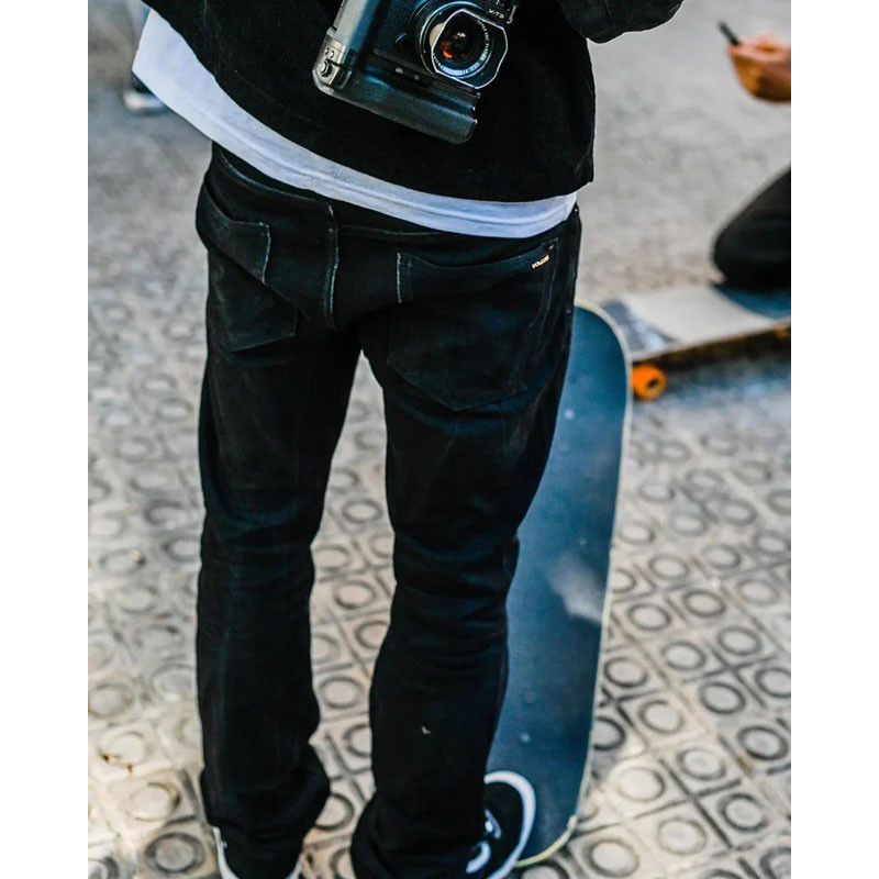 Pantalón Volcom: Solver Denim (Black Out)