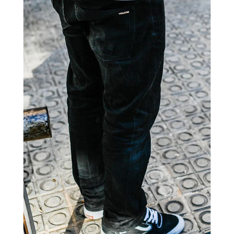 Pantalón Volcom: Solver Denim (Black Out)