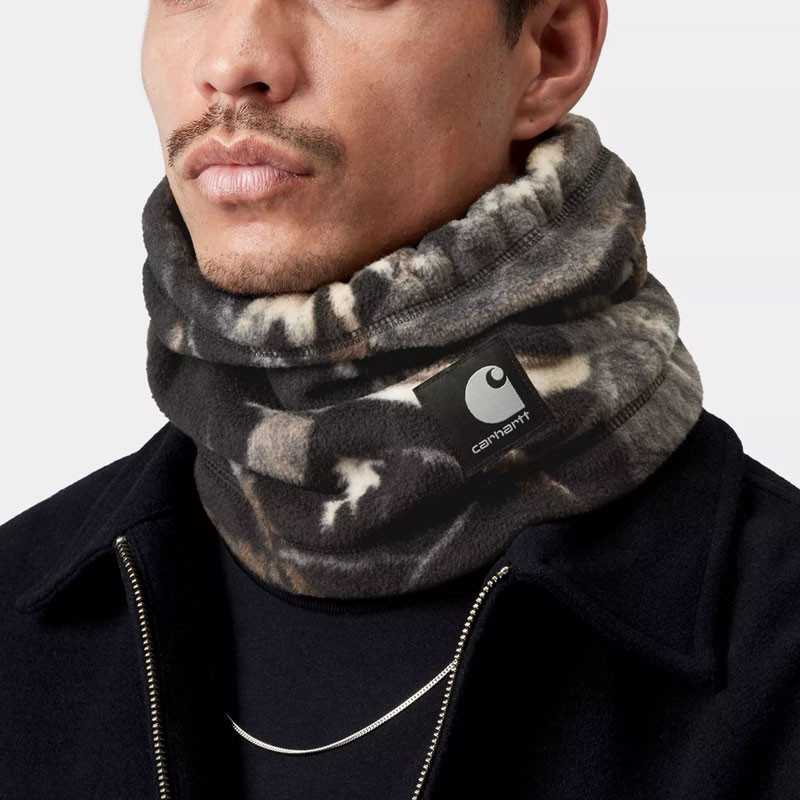 Bufanda Carhartt WIP: Blevin Neckwarmer (Camo Feather Tree Blk)