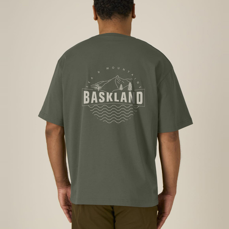 Camiseta Atlas: Baskland Boxy Tee (Khaki Stone)