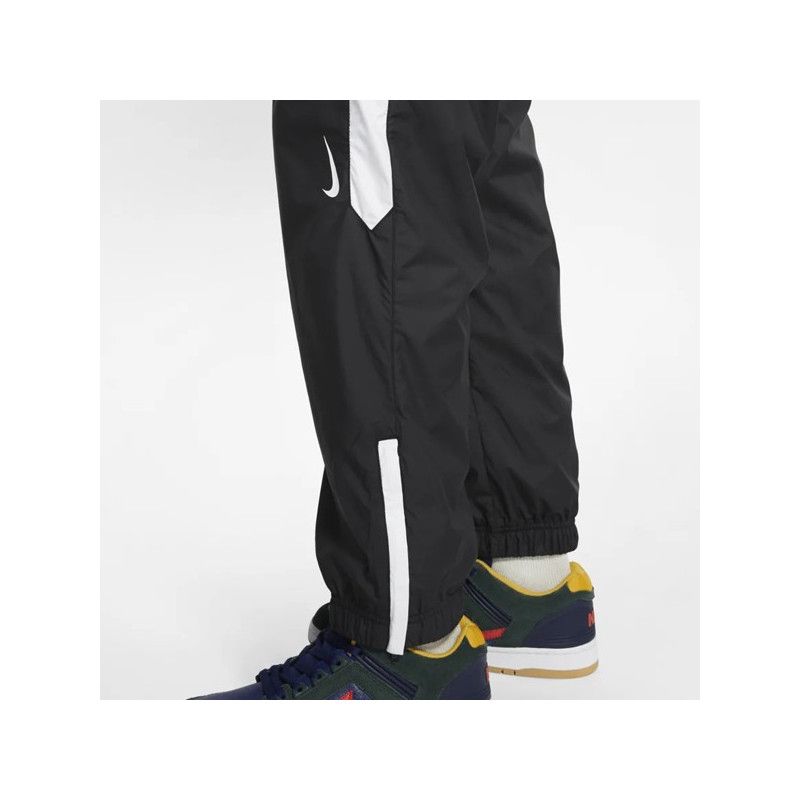 Pantalón outlet Nike SWOOSH BLACK WHITE | Atlas Stoked