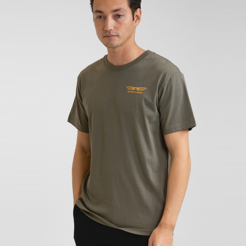 Camiseta Rhythm: Essent Sundown T-Shirt (Olive)