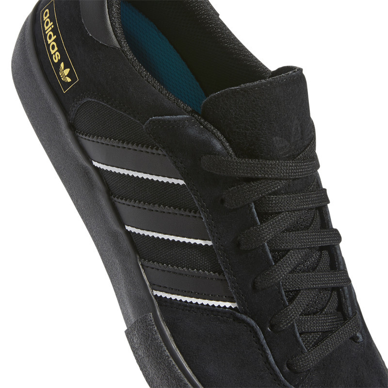 Zapatillas Adidas: Matchbreak Super (Core Blk Ftwr Wht Gum5)