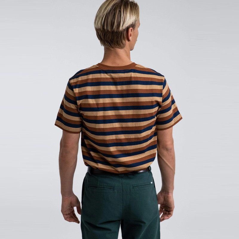 Camiseta Rhythm: Everyday Stripe SS T Shirt (Baked Clay)