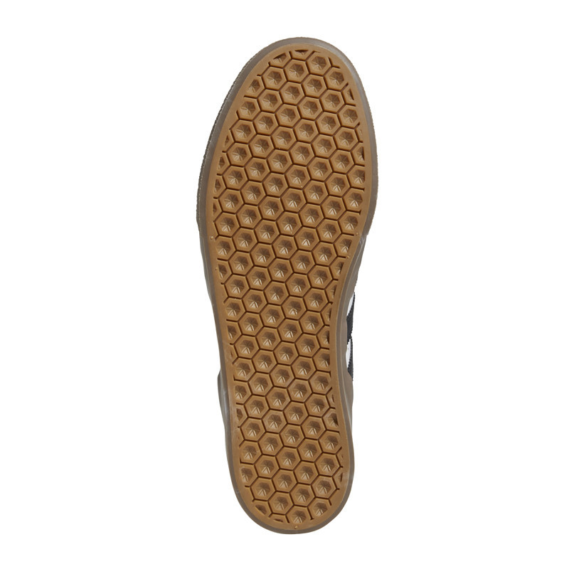 Zapatillas Adidas: Busenitz Vulc II (White Black Gold Met)